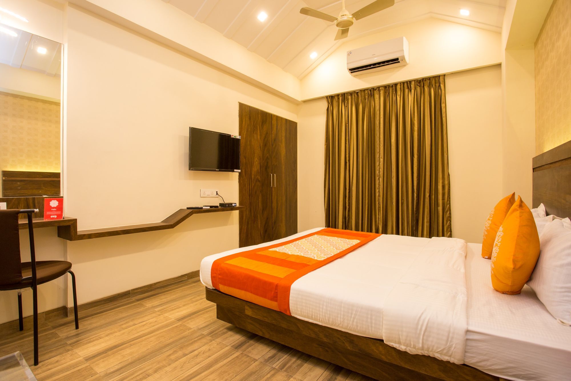Oyo 7156 Hill View Residency Hotell Navi Mumbai Exteriör bild