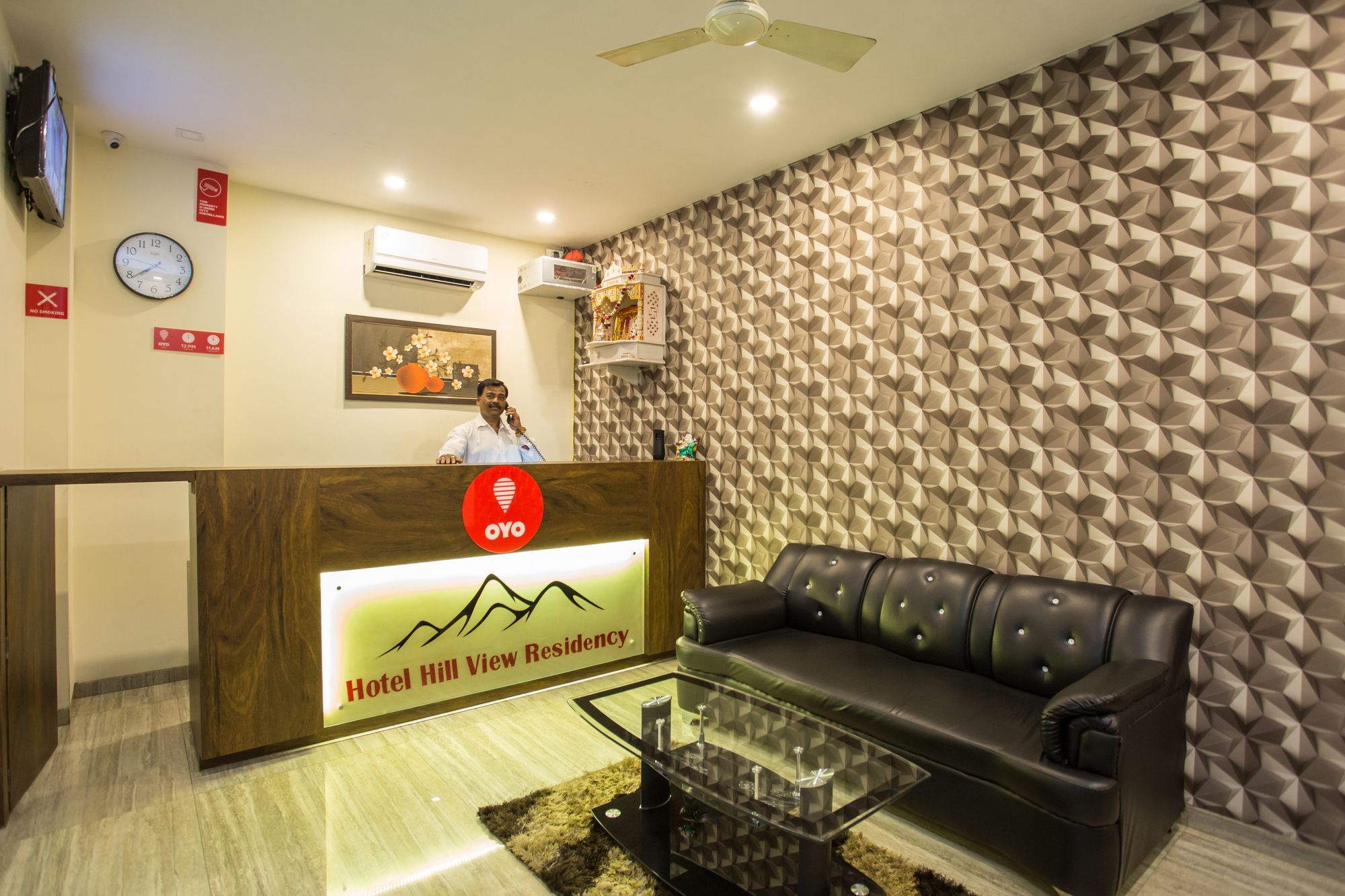 Oyo 7156 Hill View Residency Hotell Navi Mumbai Exteriör bild